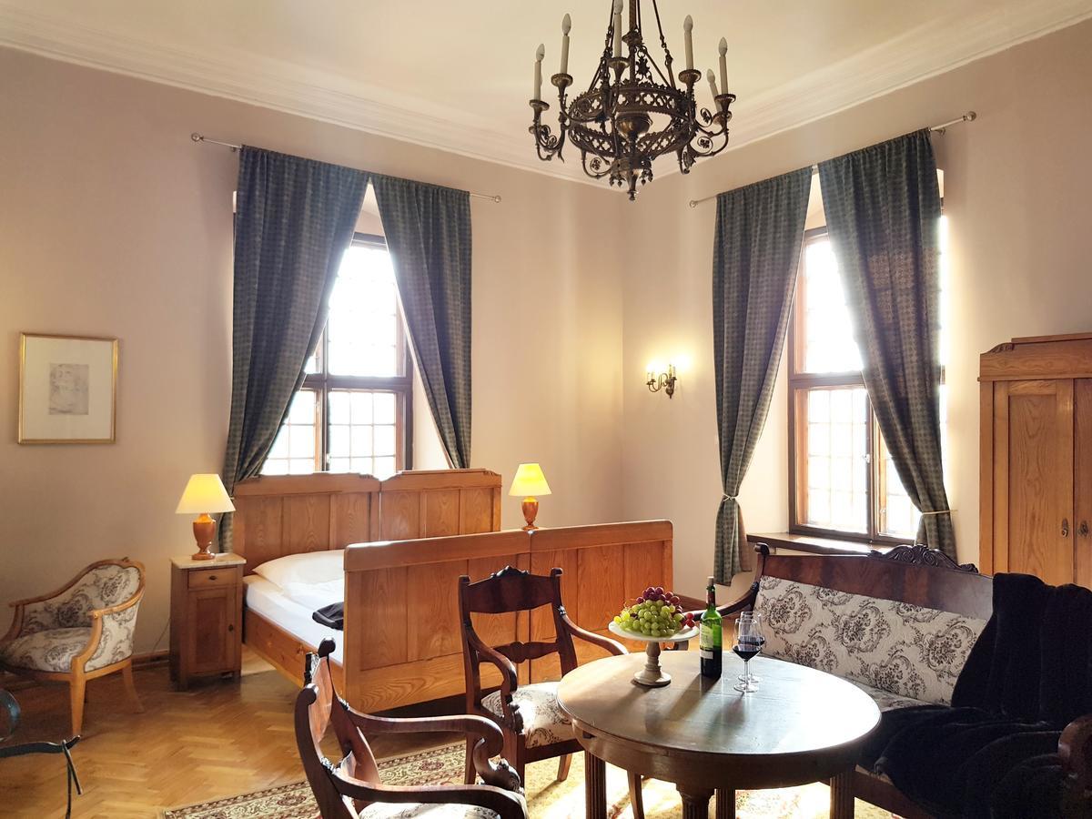 Zamek Joannitow Hotell Łagów Exteriör bild