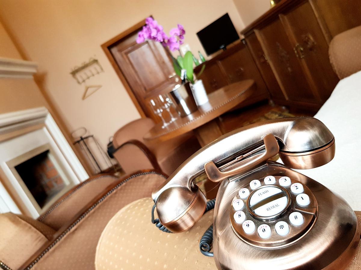 Zamek Joannitow Hotell Łagów Exteriör bild